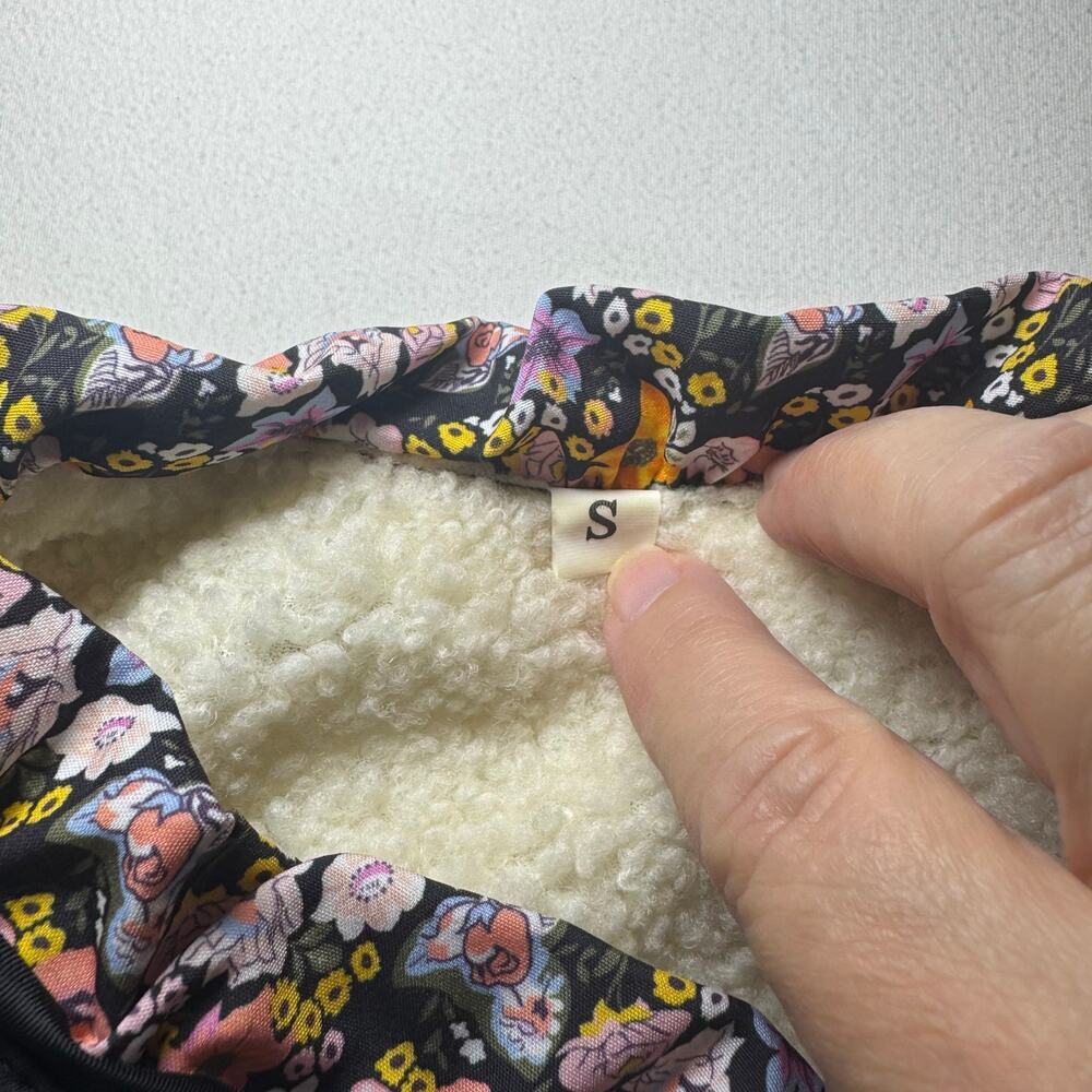 Women’s Boho floral quilted Sherpa lined jacket.‎ Size S. - Picture 5 of 11